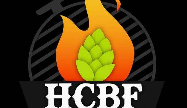Home Craft Beer & Food Fest -tapahtuman logo. Grilliritilä, liekki ja humalakäpy piirrettyinä.