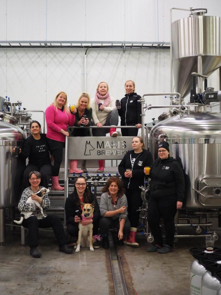 Naistenpäivän olut Glass Ceiling kokosi naiset yhteen Masis Brewerylle -  Olutposti